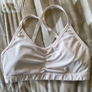 White gymshark sports bra